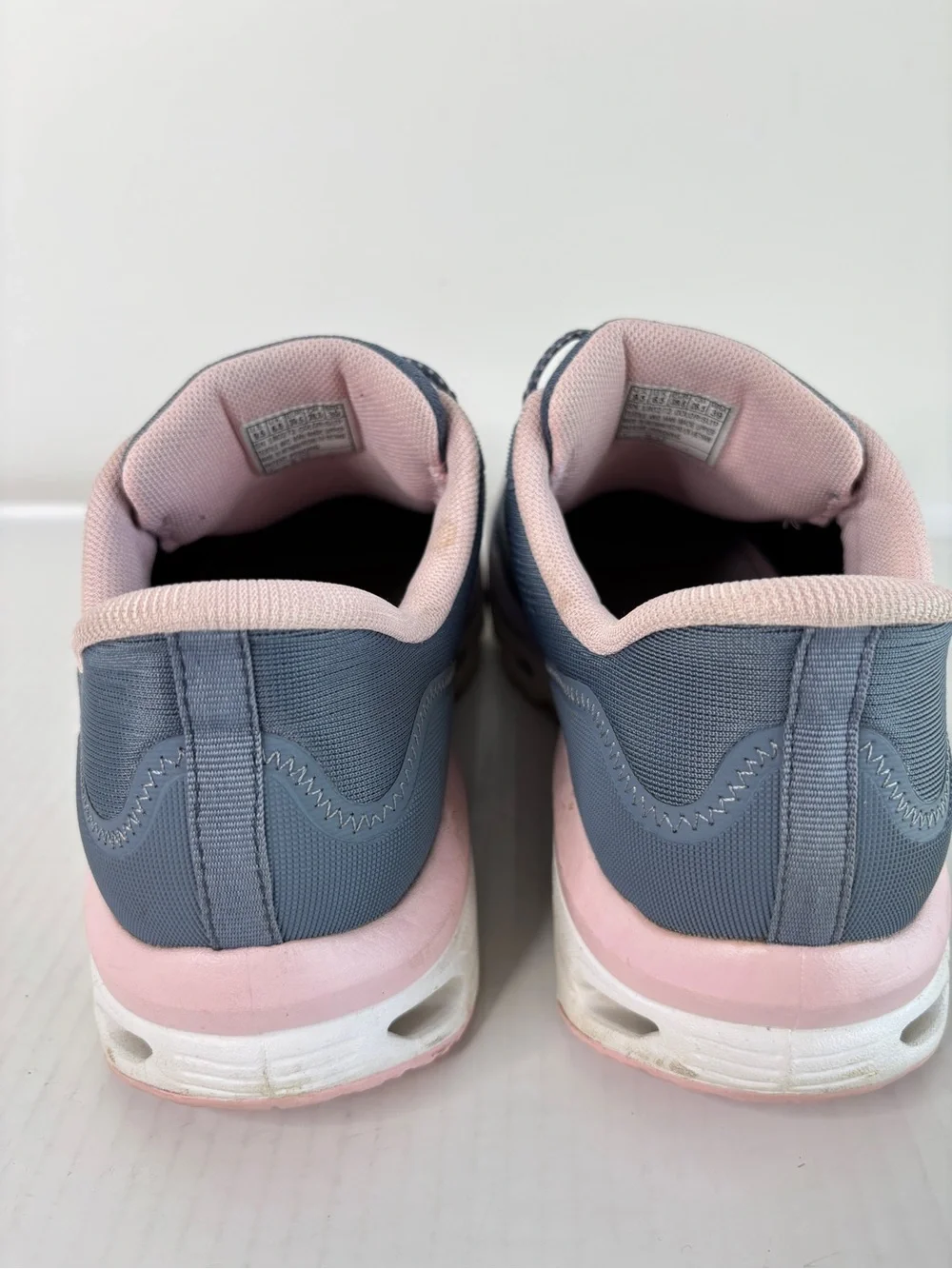 Skechers Womens Shoe Size 9.5 Slip Ins Gray Pink Glide Step Memory Foam Sneakers